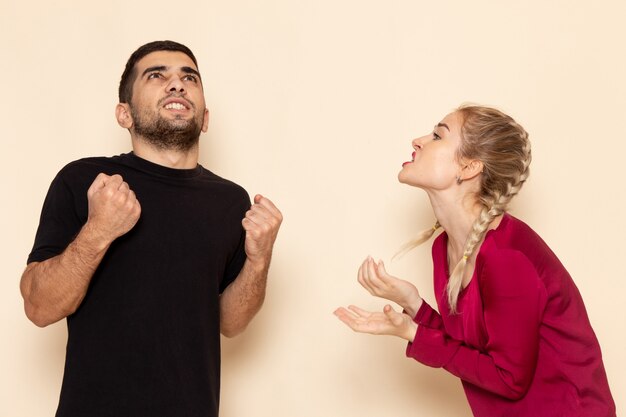 Porozumienie bez słów: zrozumieć język ciała swojego partnera