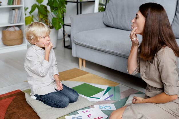 Jak wybrać odpowiedniego psychologa dla swojego dziecka?